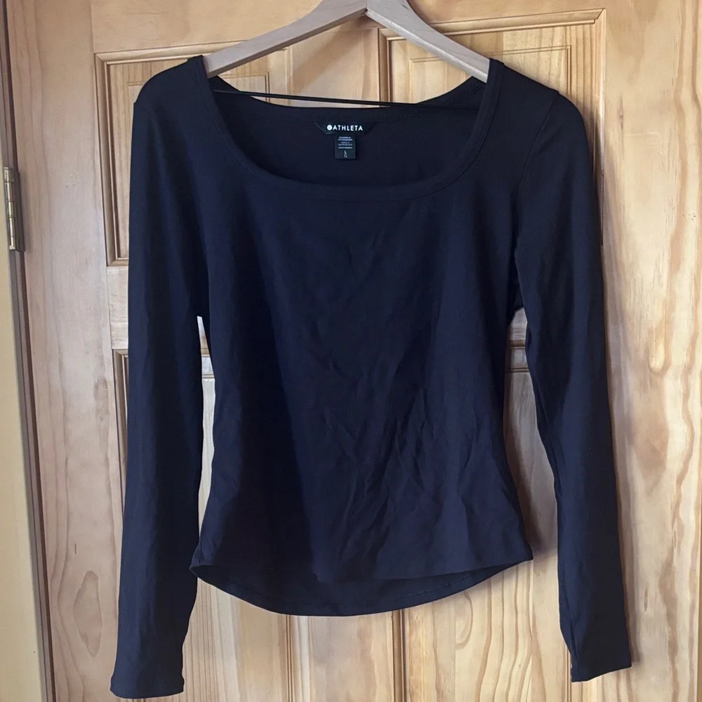 Athleta Women's Elegant Black Long Sleeve Tee - Picture 1 of 4